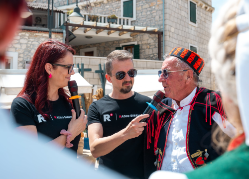 Fotografija 19 - 'Taste like...marenda' u Primoštenu: U dobroj hrani i zabavnom programu uživali i domaći i furešti