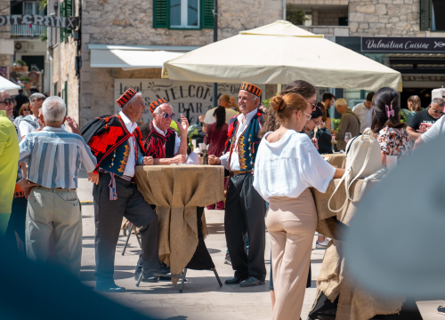 Fotografija 29 - 'Taste like...marenda' u Primoštenu: U dobroj hrani i zabavnom programu uživali i domaći i furešti