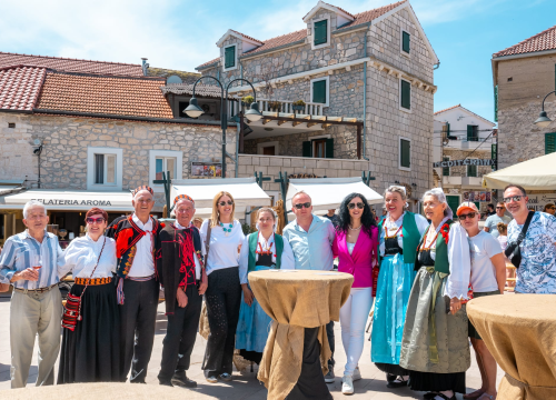 Fotografija 16 - 'Taste like...marenda' u Primoštenu: U dobroj hrani i zabavnom programu uživali i domaći i furešti