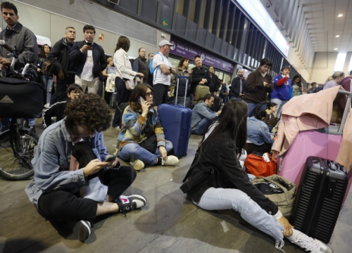 Španjolski vlakovi stali zbog krađe bakrenih kablova