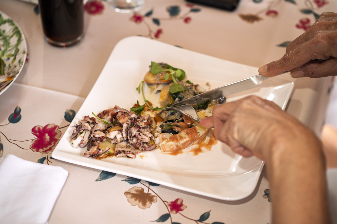 FOTO Doživite okus Dalmacije na pijatu u Konobi Oli!