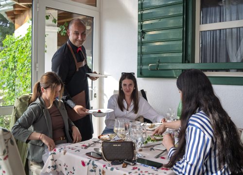 Fotografija 37 - FOTO Doživite okus Dalmacije na pijatu u Konobi Oli!