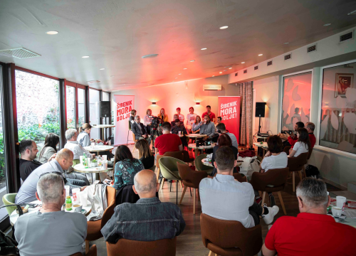 Fotografija 2 - SDP i Možemo! predstavili program: 'Radit ćemo na kvaliteti života svih dobnih skupina ljudi'