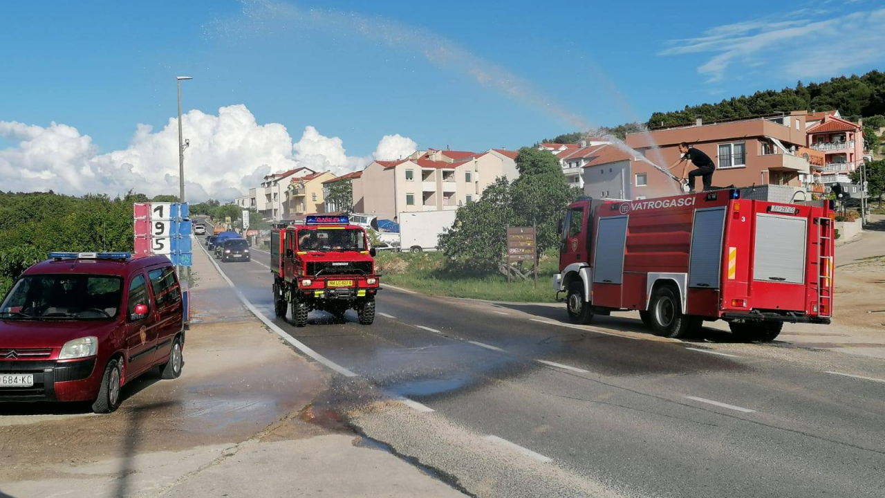 Tišnjanski vatrogasci dobili novo pojačanje. U suradnji s Općinom nabavili šumsko vatrogasno vozilo