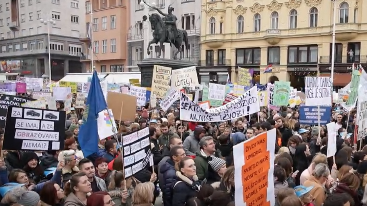 Sutra veliki prosvjed prosvjetara na Trgu bana Jelačića