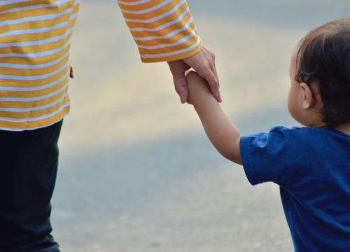 Terapeut upozorava da ova roditeljska navika može naškoditi razvoju djece