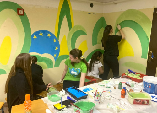 Fotografija 1 - Učenici drniške srednje škole Ivana Meštrovića obilježili Dan Europe