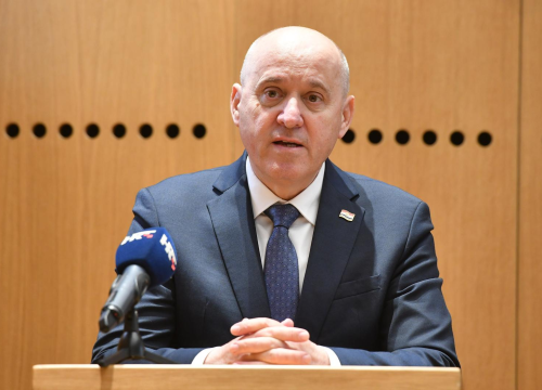 Ministar Branko Bačić u Skradinu: Dodijeljeno 4,2 milijuna eura za stambeno zbrinjavanje mladih