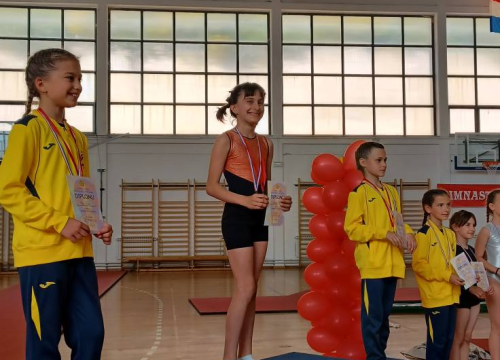 Fotografija 8 - Gimnastičarke Dišpeta uspješne na natjecanju u Dubrovniku
