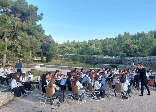 Fotografija 4 -  Učenici šibenske i omiške glazbene škole priredili nezaboravan koncert u kanalu sv. Ante
