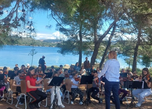 Fotografija 1 -  Učenici šibenske i omiške glazbene škole priredili nezaboravan koncert u kanalu sv. Ante
