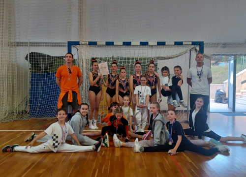 Fotografija 12 - Gimnastičarke Dišpeta uspješne na natjecanju u Dubrovniku