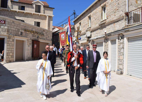 Fotografija 3 - Proslavljen blagdan Gospe od Loreta