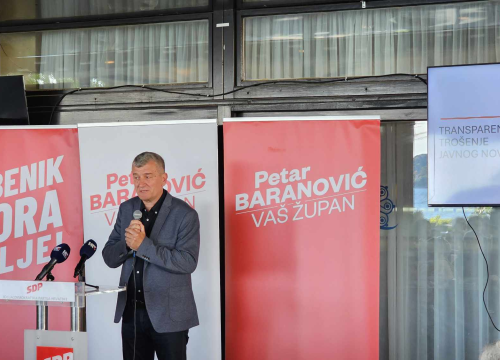 Baranović u Šibeniku predstavio program: 'Ja se s bojišta ne povlačim, borit ću se do zadnjeg atoma snage za ono što smatram da je ispravno'