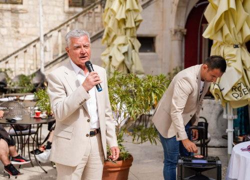 Fotografija 1 - Mladi šibenski sportaši dobili priznanja i nagrade za uspjehe na nedavnim natjecanjima