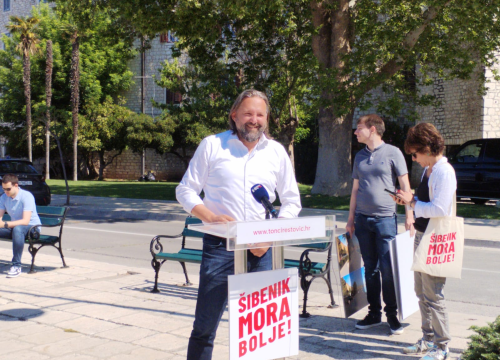Fotografija 3 - Tonči Restović predstavio projekt modernizacije rive: 'Šibenik će postati središte nautičkog turizma'