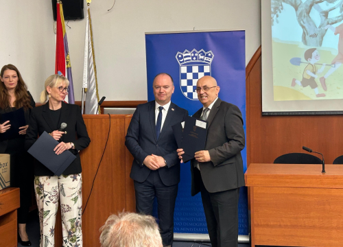 Grad Drniš dobio bespovratna sredstva za obnovu dječjih igrališta