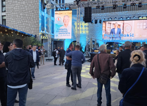 Fotografija 21 - HDZ Šibensko-kninske županije proslavio 35. obljetnicu: Finale slavlja uz šibenski koncert 'Četiri Tenora'