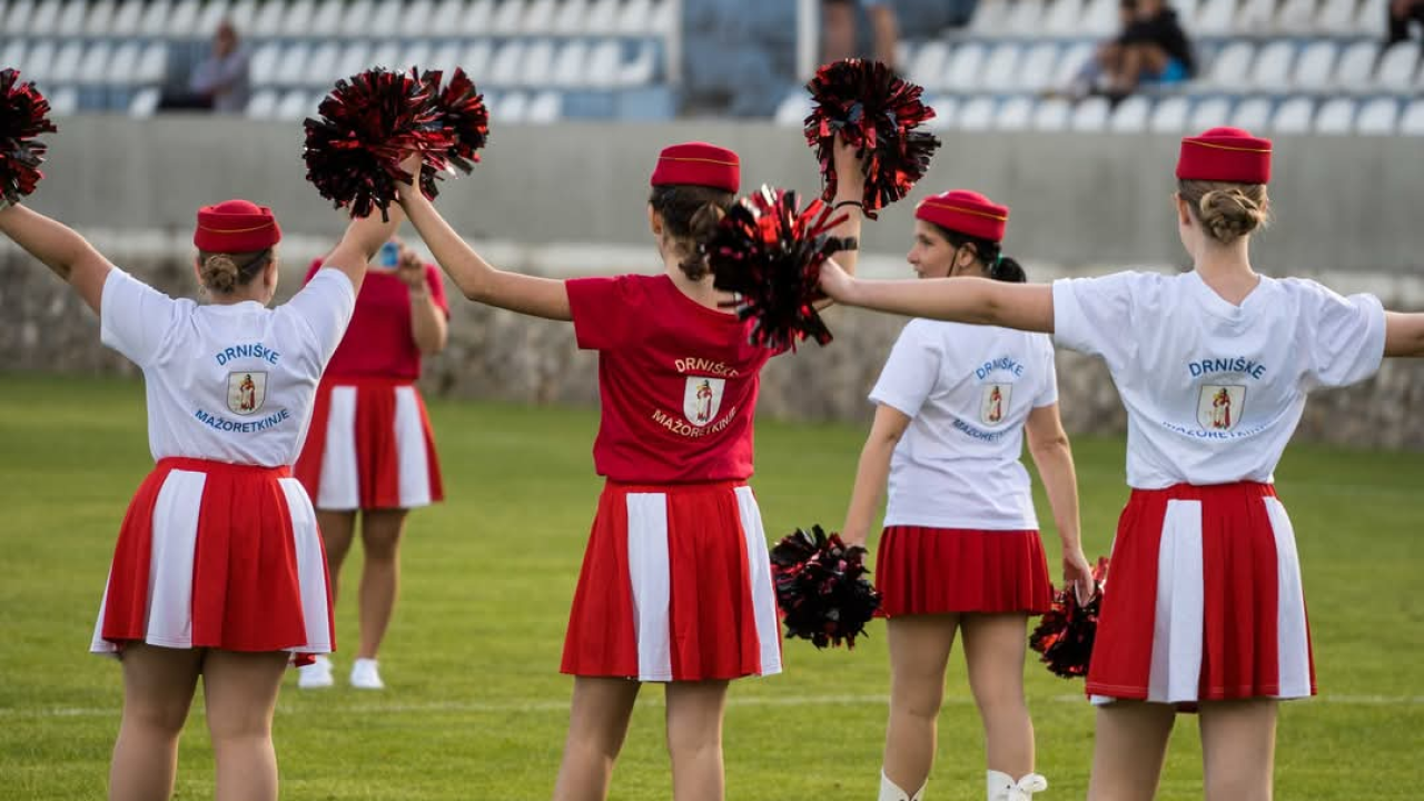 U Drnišu DOŠK slavio protiv Rudara, a Drniške mažoretkinje prvi put otvorile utakmicu