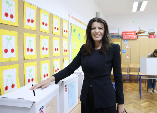 Josipa, Burić, Restović, Baranović, Rakić, Ledenko, Cvitan, Ćaćić.. Kandidati za župane i gradonačelnike izašli na izbore