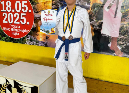 Fotografija 12 - FOTO Karatašima Phoenixa 20 medalja na 'Mostar Kupu'