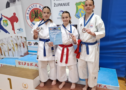 Fotografija 1 - FOTO Karatašima Osvita devet medalja s 'Rijeka Kupa'
