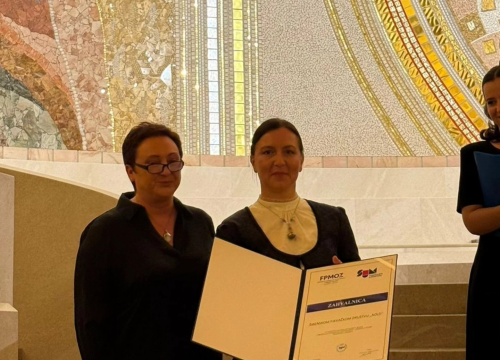 Fotografija 1 - Članovi šibenskog 'Kola' održali koncert u Mostaru