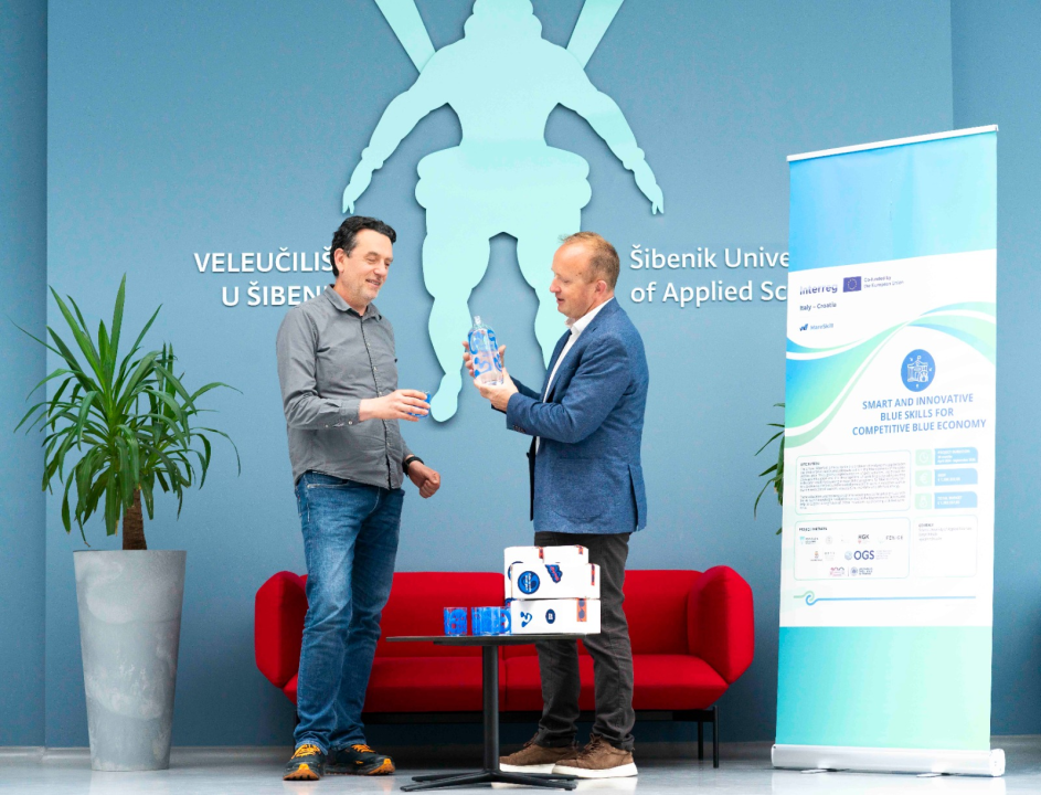 FOTO Voda Malih Divova ulazi u javne institucije