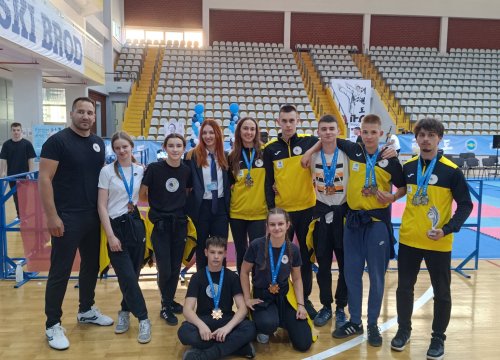 Fotografija 1 - Šibenčanin Marin Lucić osvojio dvostruko zlato na međunarodnom natjecanju u Slavonskom Brodu