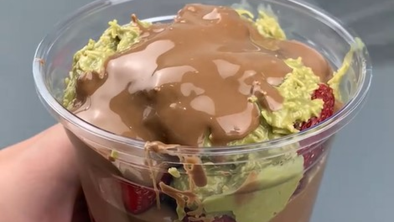 Nakon čokolade, fritula i krafni, stigle su i 'Dubai jagode'. Evo kako ih napraviti