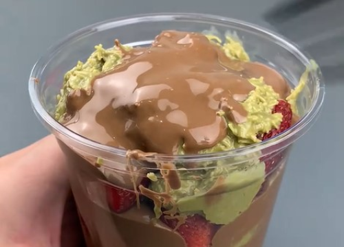 Nakon čokolade, fritula i krafni, stigle su i 'Dubai jagode'. Evo kako ih napraviti