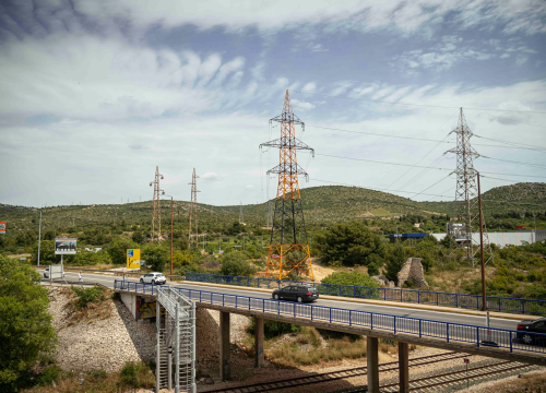 Fotografija 7 - FOTO Funcuti otišli korak dalje, odnosno korak u vis u uljepšavanju pejzaža – u šibenskim bojama osvanuo i dalekovod kod Dalmarea
