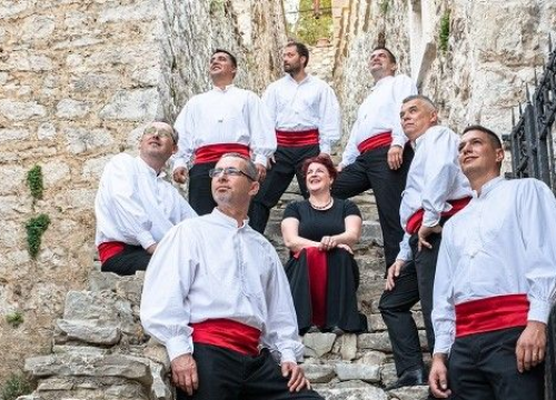 Dar ljubiteljima klapske pjesme: Glazbeni hommage Skradinu i dalmatinskoj duši