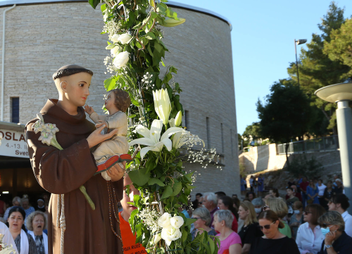 Koncert učenika Glazbene škole Ivana Lukačića u povodu svetkovine sv. Ante
