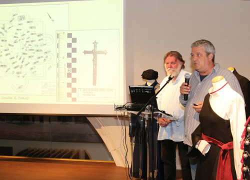 Fotografija 4 - Predavanje o tajanstvenom nalazištu kraj Goriša održano u Splitu