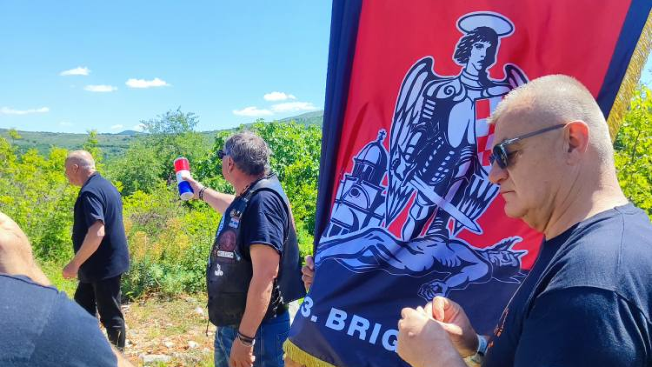 'Da se nikad ne zaboravi': UDVRD Grada Šibenika obilježio 33. godišnjicu bitke za Stolove i odao počast poginulima