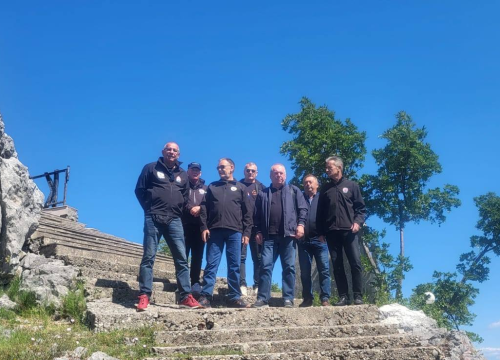 Fotografija 6 - UDVRD Grada Šibenika obilježio 33. godišnjicu bitke za Stolove i odao počast poginulima