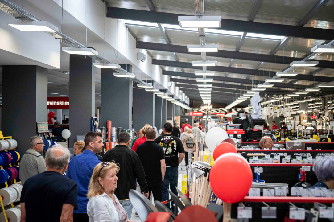 FOTO Pozor! Veliki popusti na kućanskim aparatima, keramici, alatima, bojama, rasvjeti, stolariji i puno više!