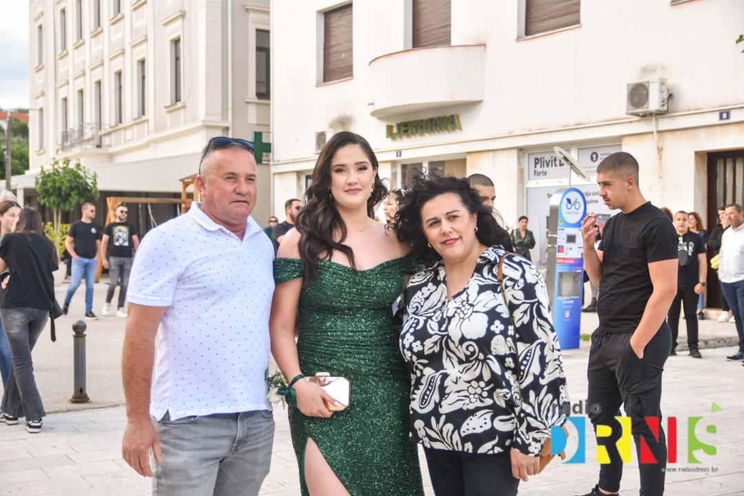 Maturalna večer u Drnišu