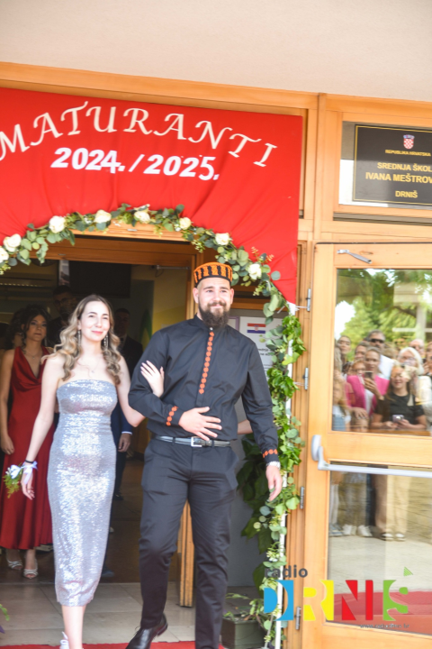 Maturalna večer u Drnišu