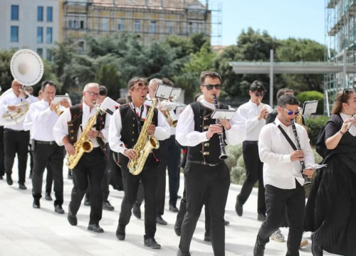 Fotografija 5 - Šibenski glazbari prodefilirali gradom u povodu Dana državnosti