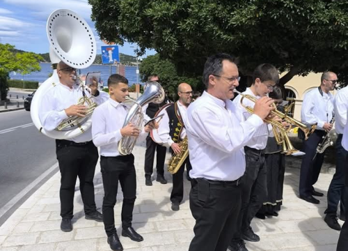 Fotografija 3 - Šibenski glazbari prodefilirali gradom u povodu Dana državnosti