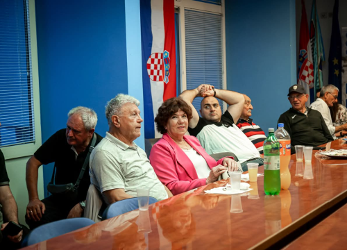 Fotografija 14 - Burić i Rakić uvjerljivo slavili u Šibeniku i županiji, HDZ navodno dogovorio većinu u Županijskoj skupštini