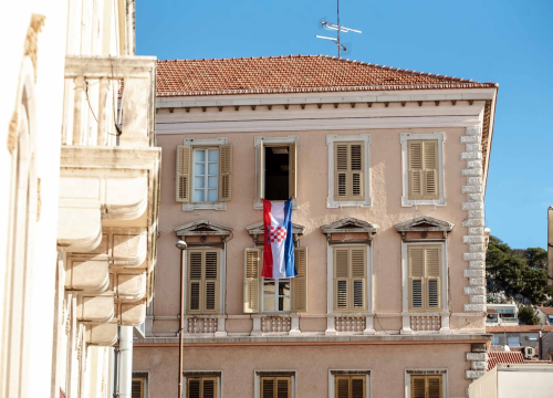 Hrvatska zastava mogla bi dobiti svoj dan