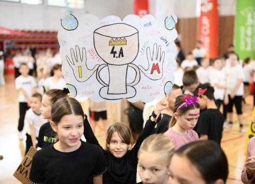 Fotografija 2 - Spoj sporta i ekologije oduševio najmlađe u OŠ Meterize