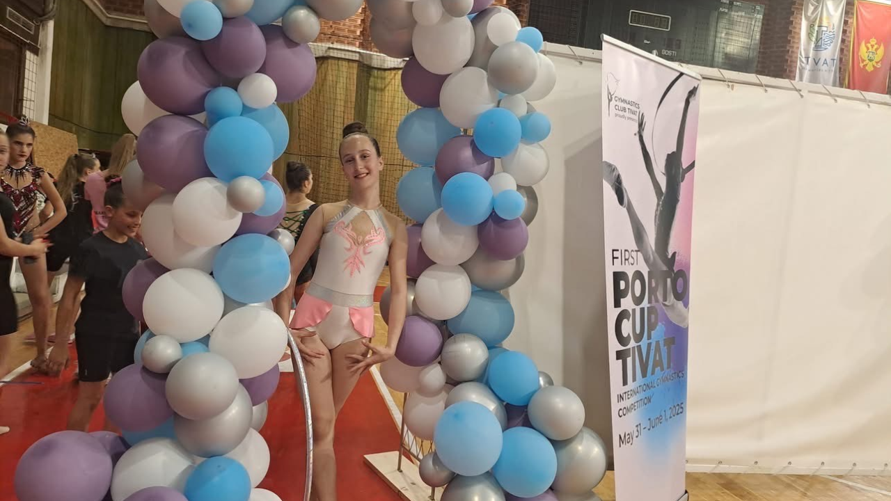 Šibenske gimnastičarke s natjecanja se vratile sa zlatnom medaljom, ali i nagradom za najljepši osmijeh