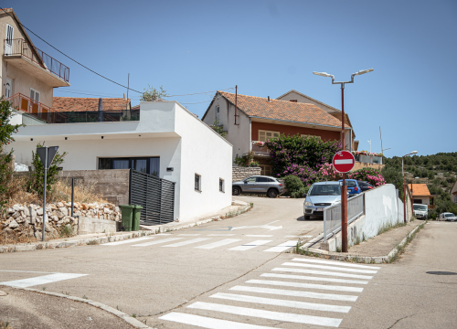 Fotografija 8 - FOTO Stanovnici Strossmayerove ulice žele da opet bude dvosmjerna: Pišu se peticije, dižu kaznene prijave, a pristižu žalbe i za Mostarsku i Mariborsku