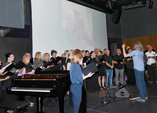 Fotografija 5 - Emotivna komemoracija za Radu Perišu u Arsenu okupila brojne prijatelje i suradnike