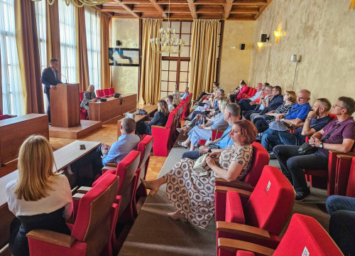 Fotografija 2 - Hrvatska udruga ravnatelja osnovnih škola sastala se u Šibeniku