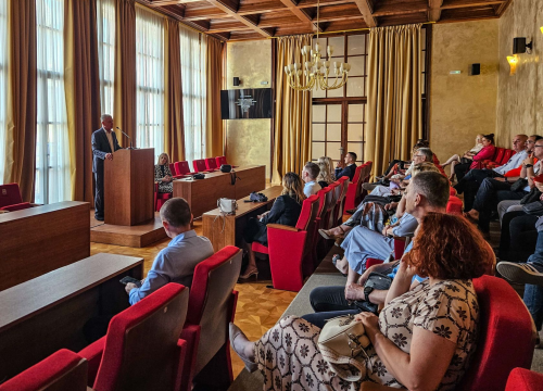 Fotografija 1 - Hrvatska udruga ravnatelja osnovnih škola sastala se u Šibeniku